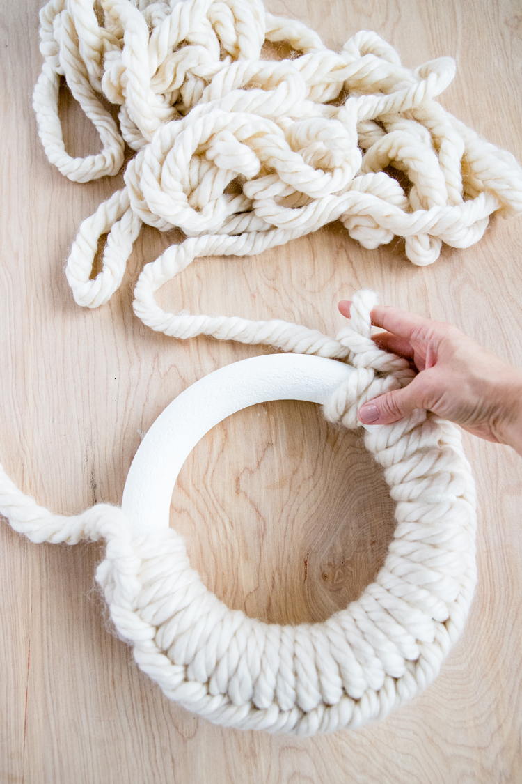 Easy Crochet Wreath Tutorial // www.deliacreates.com