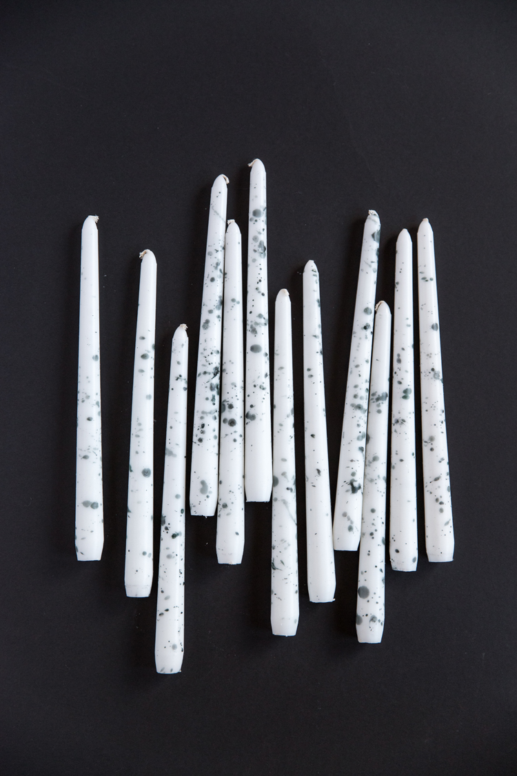 Easy Wax Splattered Candles TUTORIAL // www.deliacreates.com