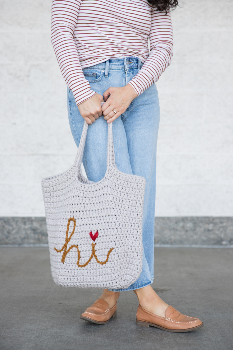 How to: Surface Crochet // www.deliacreates.com