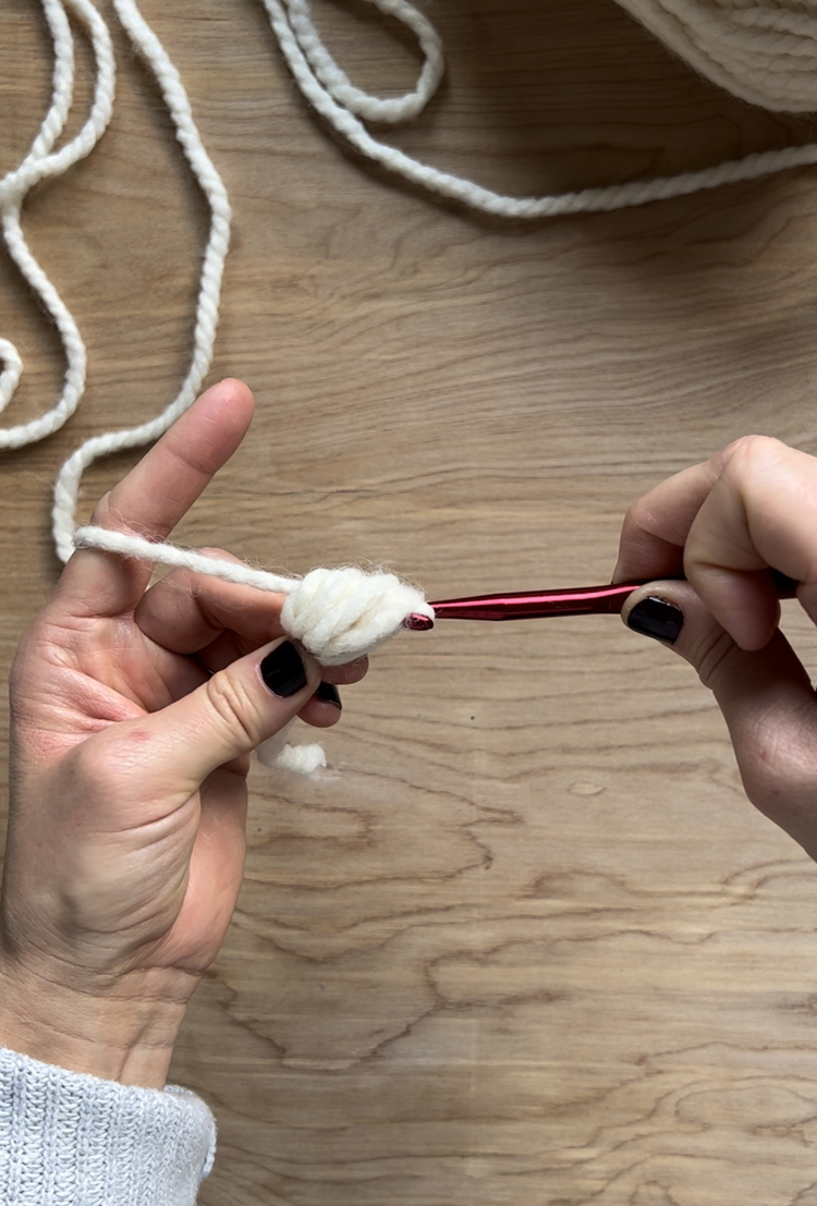 Chunky Crochet Garland Tutorial // www.deliacreates.com