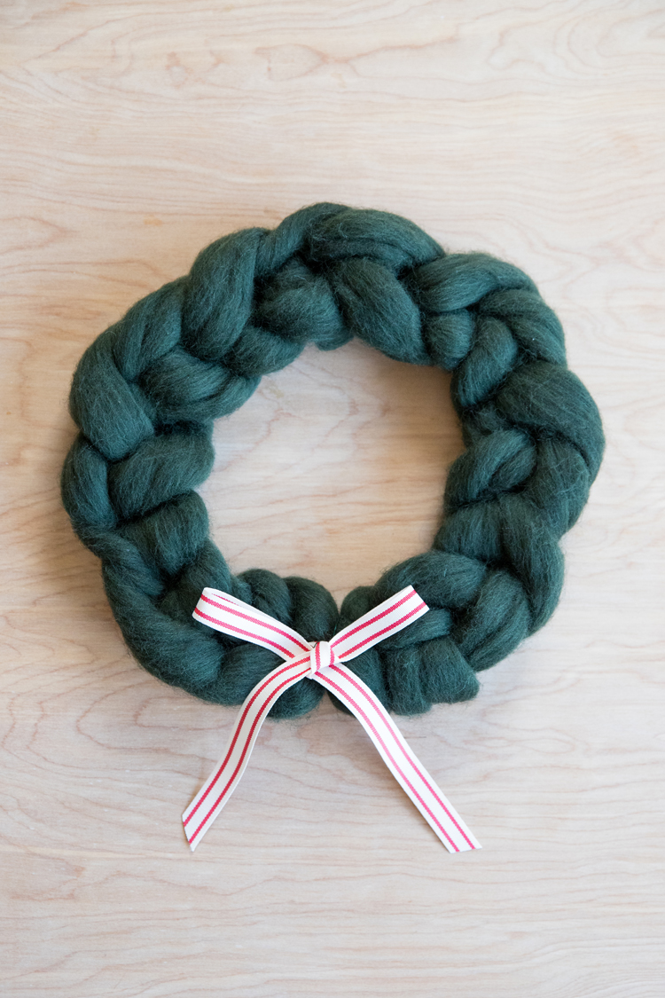 Wool Roving Wreath Tutorial // www.deliacreates.com