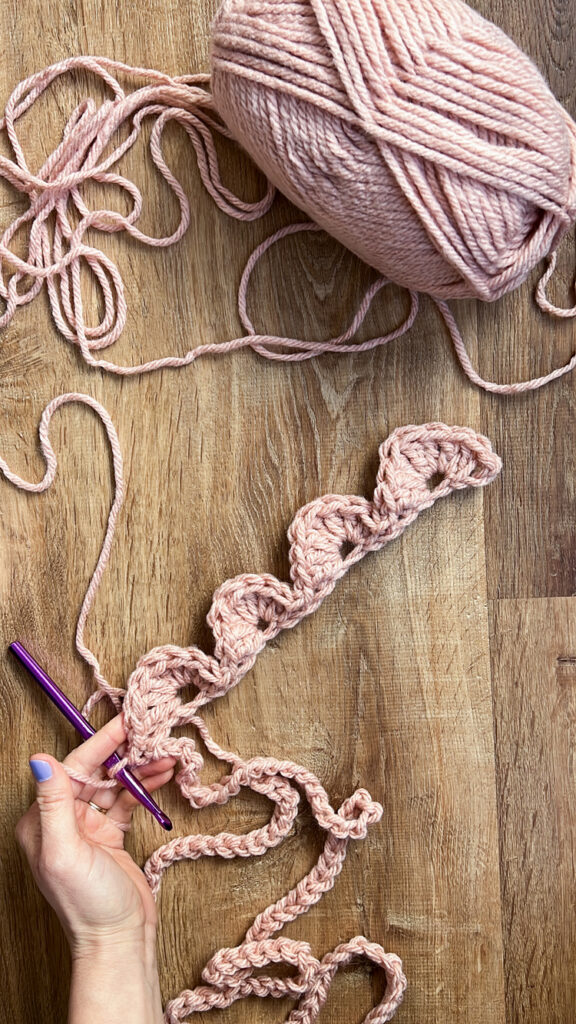 String of Hearts Crochet Garland FREE PATTERN