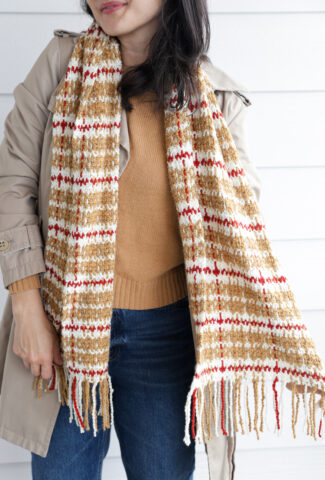 Woven Plaid Crochet Scarf // free pattern and video tutorial // www.deliacreates.com
