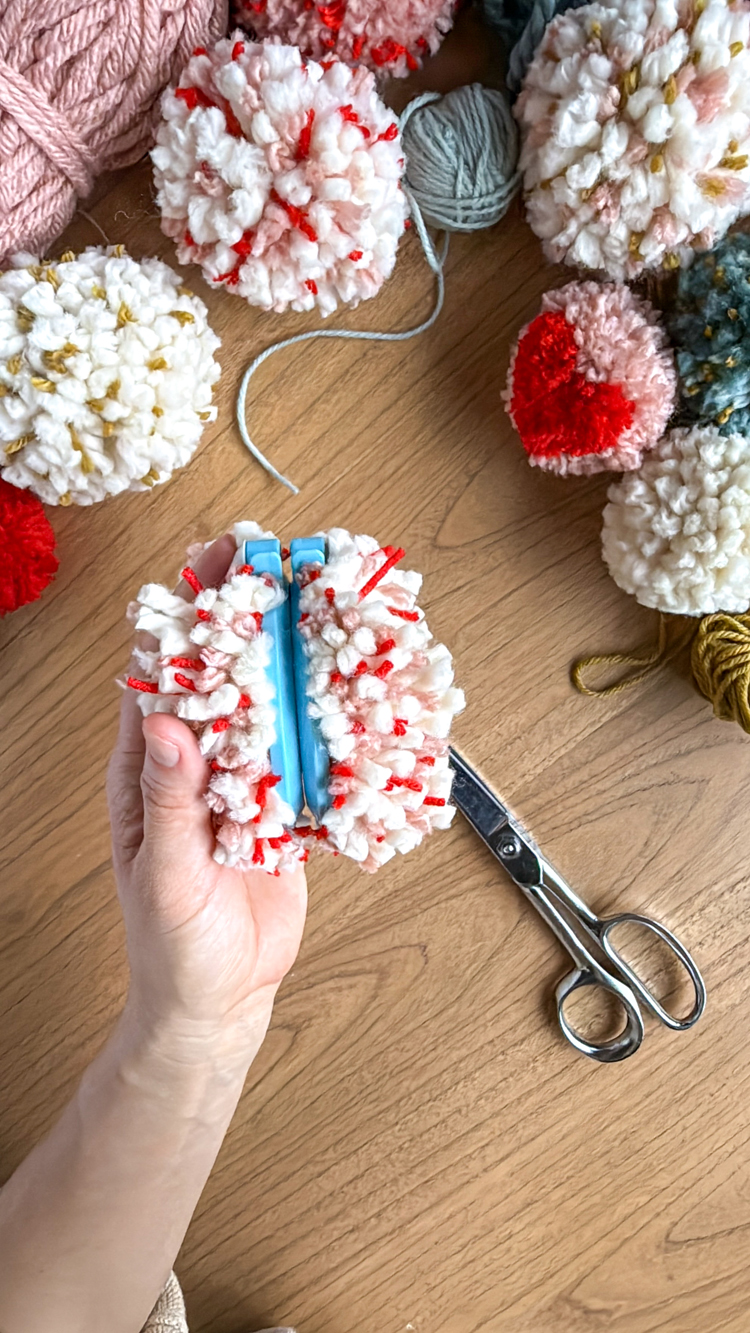How To Make Pompoms That Don't Fall Apart // www.deliacreates.com