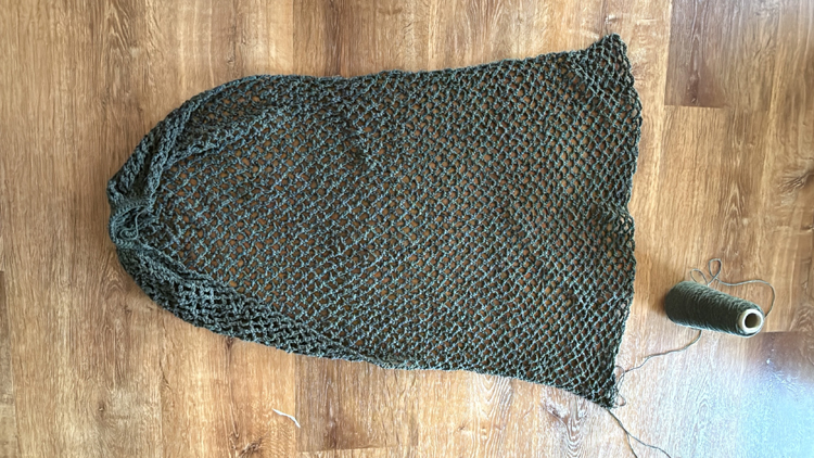 Mesh Market Crochet Bag - Free Pattern // www.deliacreates.com